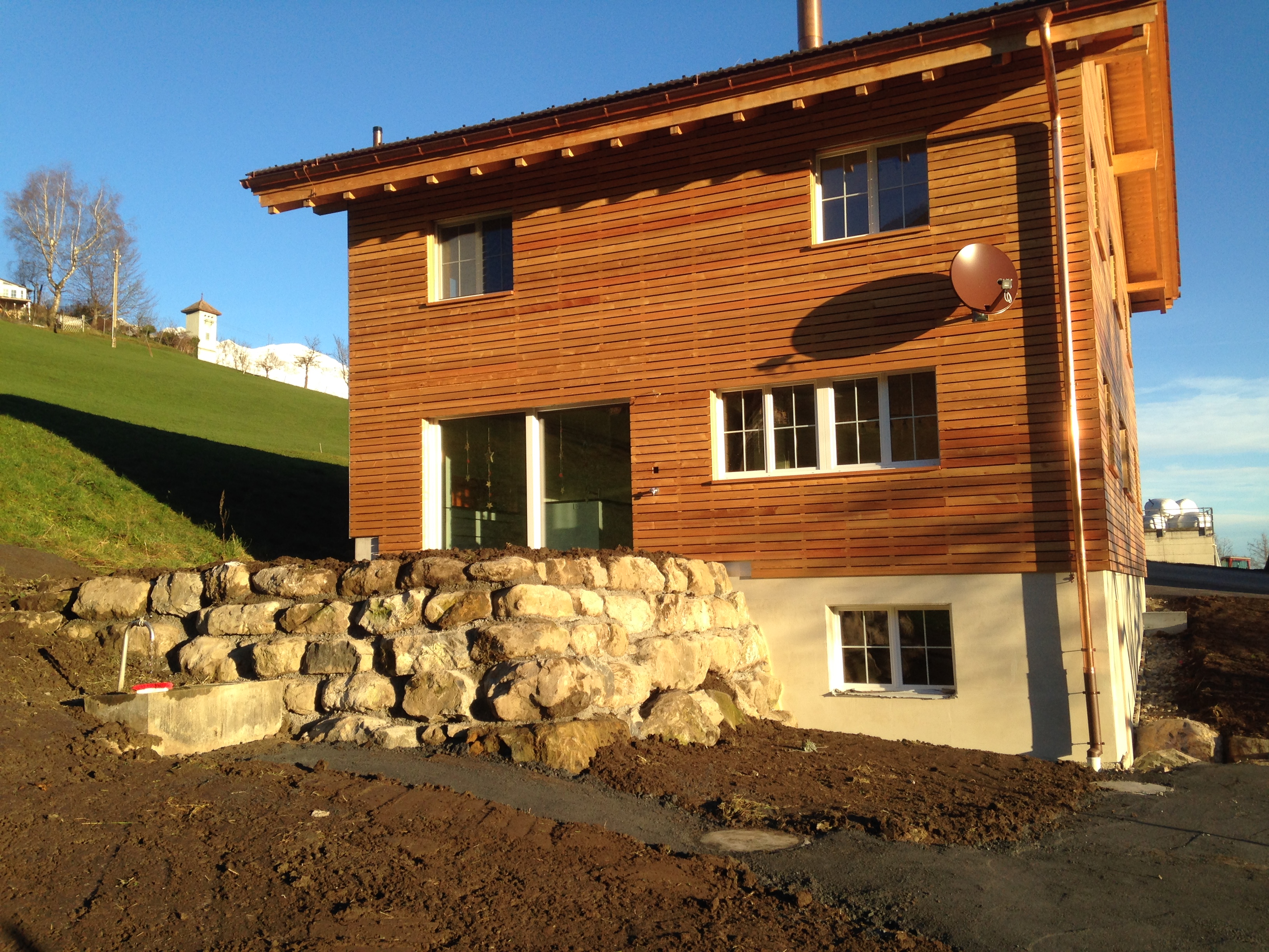 Neubau Wohnhaus Amaschnu, Grabserberg